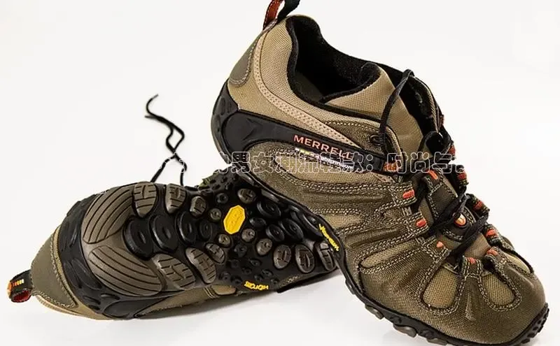 意昂三登录入口同程2024 秋季注目的男女潮流鞋款：时尚与舒适
并重