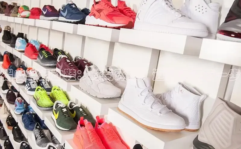 意昂3官网入口阿里尔公司猪皮革运动鞋：时尚环保，迈出舒适每一步