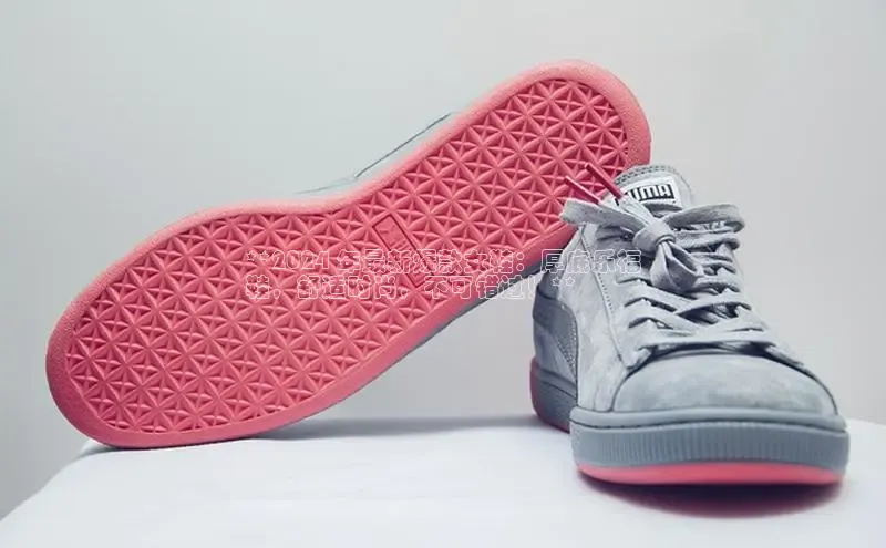 意昂3手游平台官网小度商城**2024 年最新爆款女鞋：厚底乐福
鞋，舒适时尚，不可错过！**