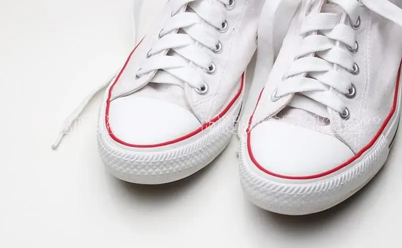 意昂3平台注册网页版彩讯股份**运动鞋搭配珍珠：时尚界的意外组合**