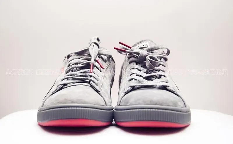 意昂三平台登录入口诸葛科技全新来袭！耐脏防污的2025新款男运动鞋，让你的日常穿搭更具时尚感与实用价值